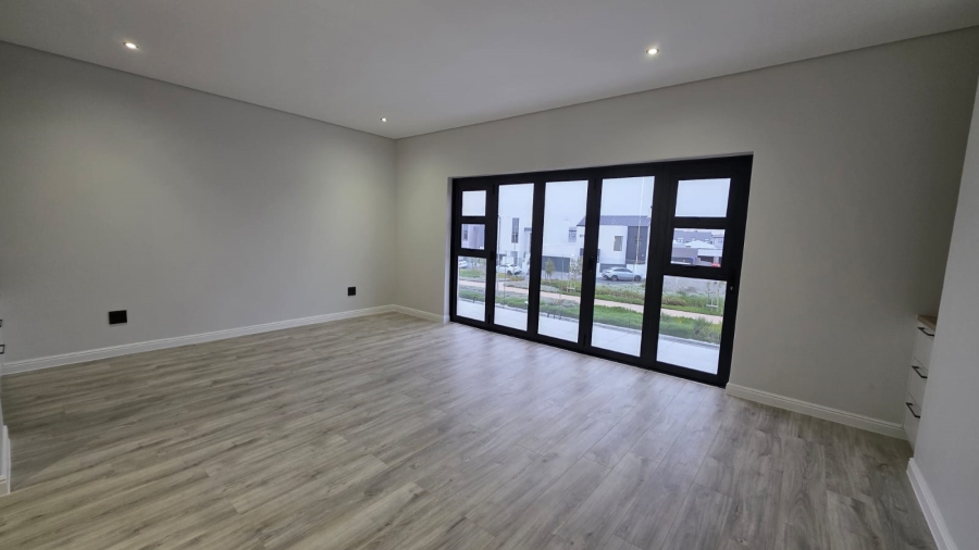 4 Bedroom Property for Sale in Sandown Western Cape